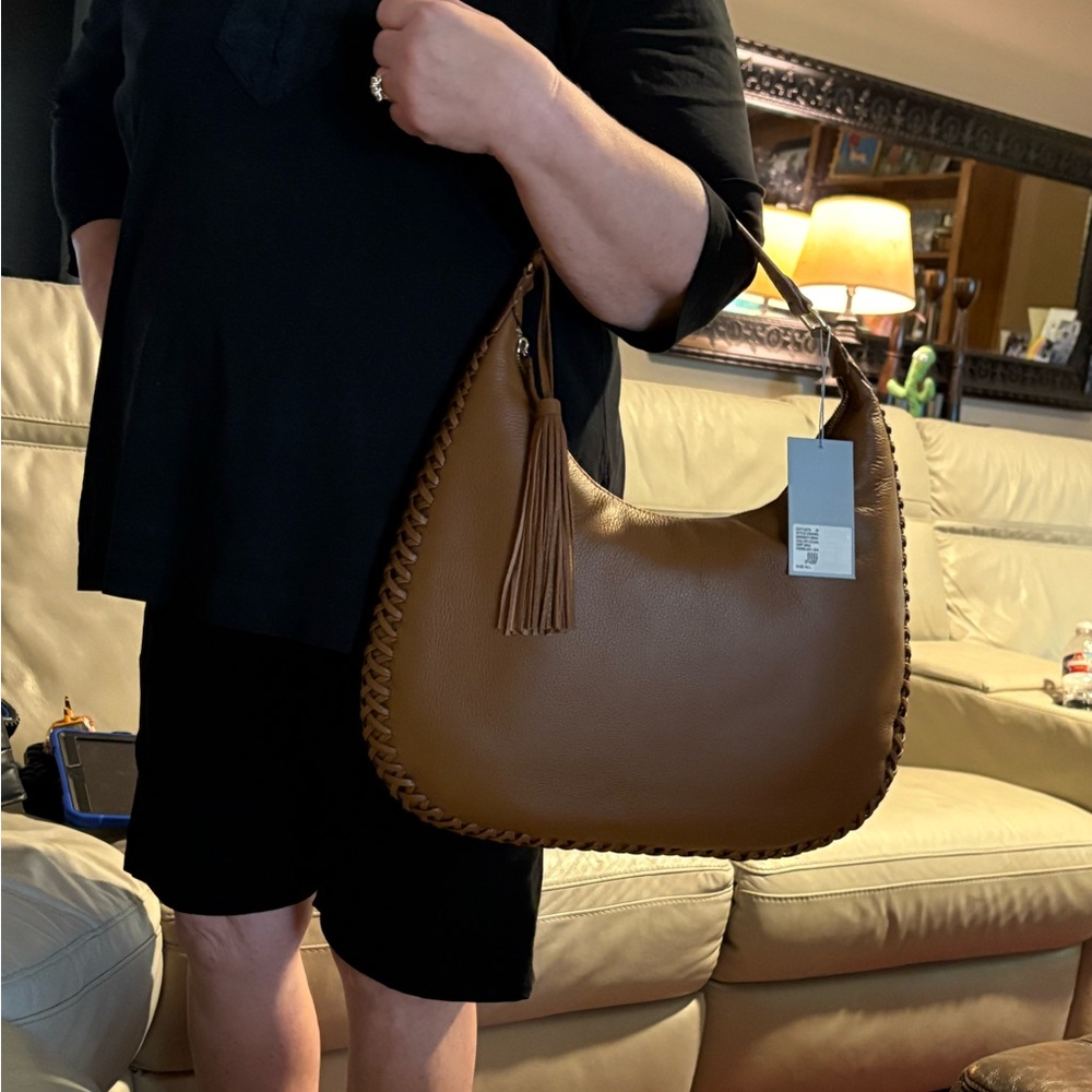 Antonio Melani Beautiful cognac 100% leather
Shoulder Handbag - Picture 2 of 11